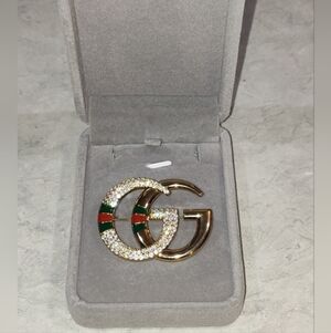VINTAGE GUCCI BROOCH